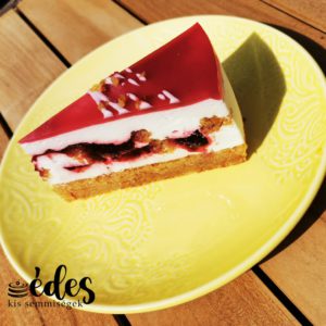Erdei gyümölcsös tejszínes joghurttorta